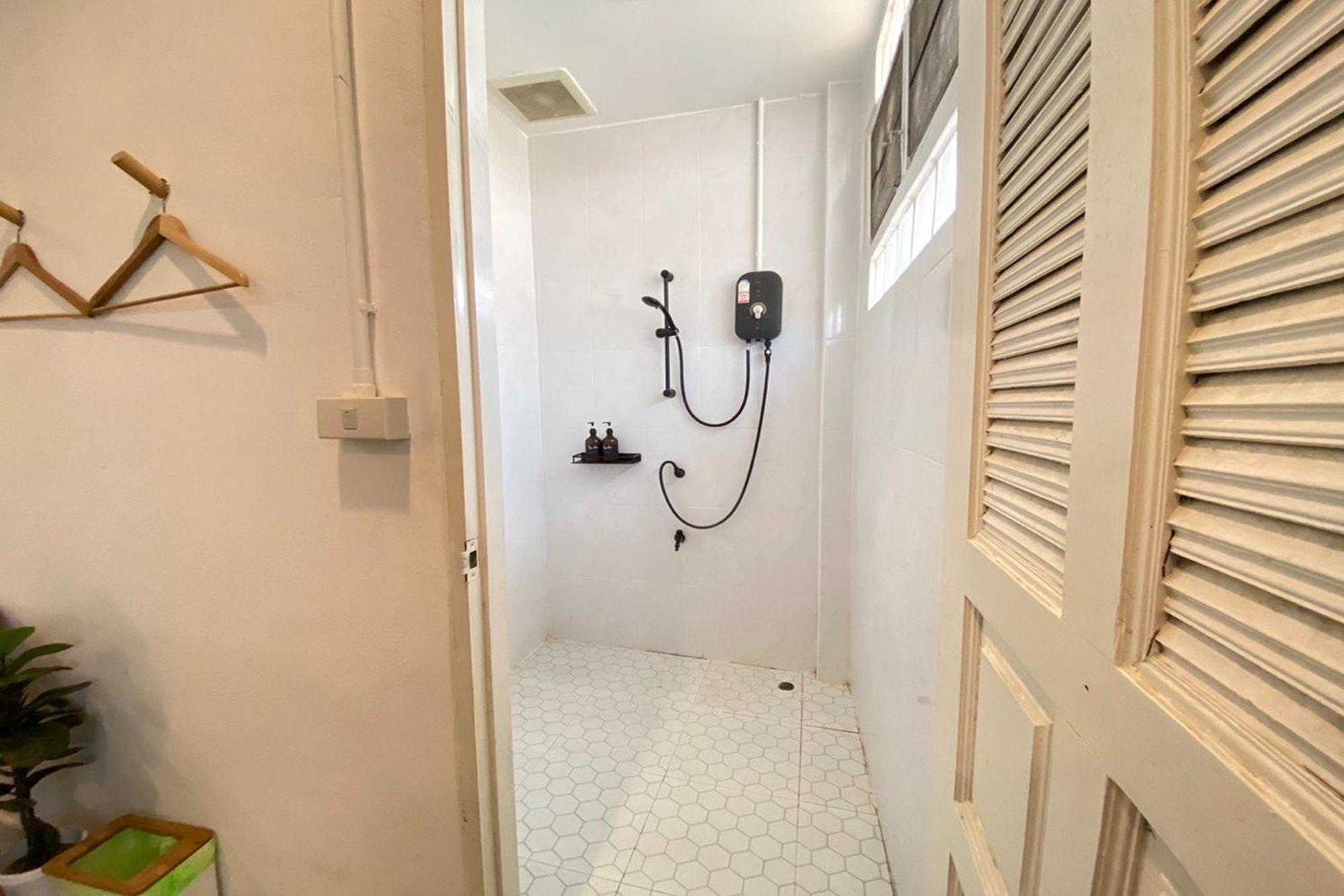 נאן Yindee Travellers Lodge מראה חיצוני תמונה