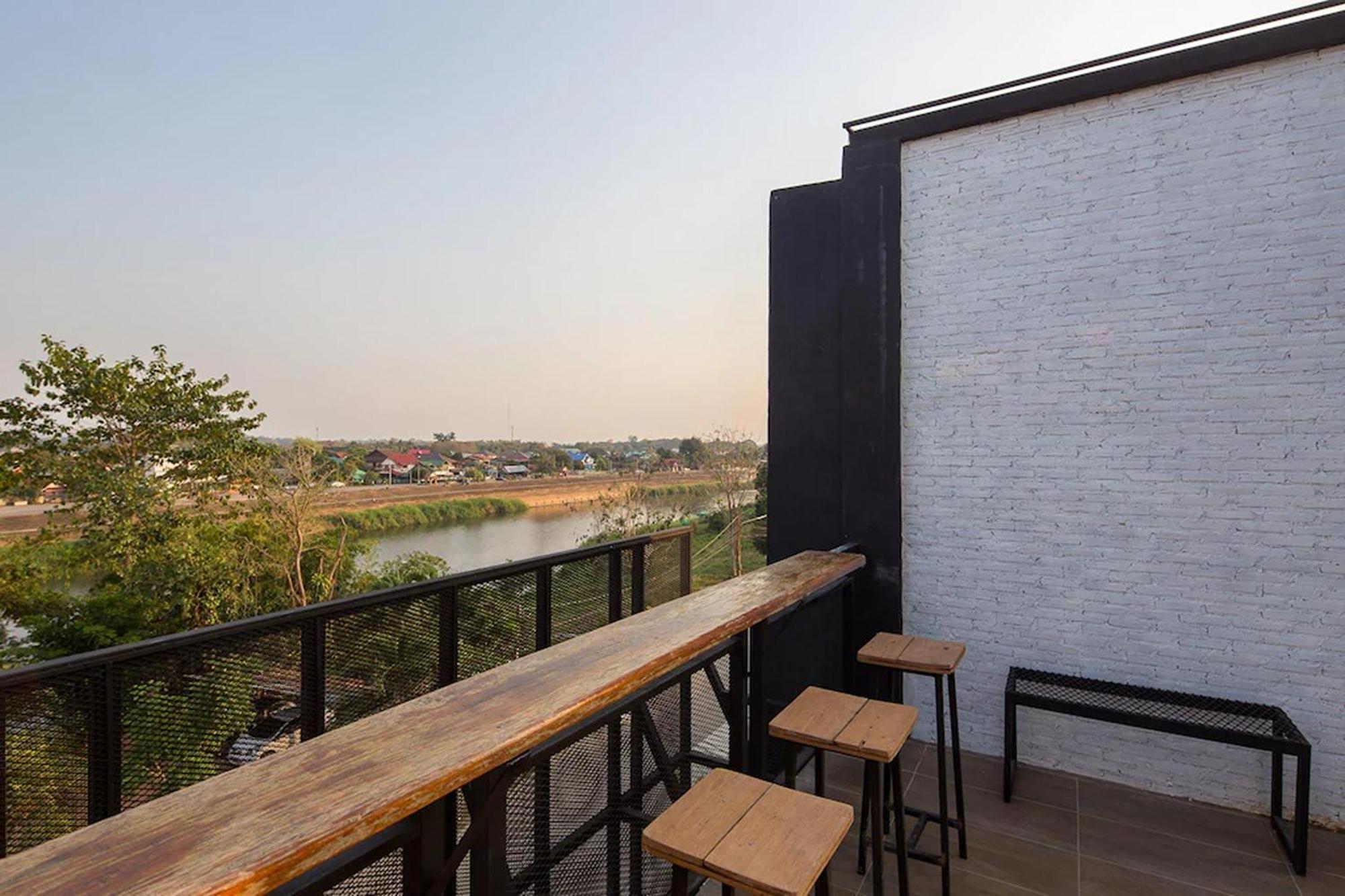 נאן Yindee Travellers Lodge מראה חיצוני תמונה